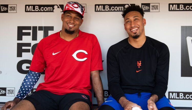 Alexis and Edwin Díaz chat before their first MLB game as opponents