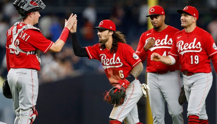 Jonathan India and Kyle Farmer turn slick DP to down Yankees