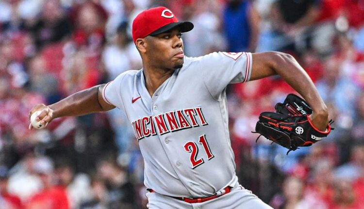Hunter Greene dominates the Cardinals