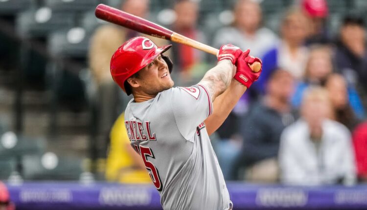 Nick Senzel slugs go-ahead 2-run home run in Reds win at Colorado