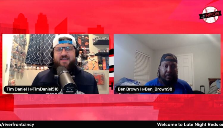 Late Night Reds: Stop Saying Elly Should Play Centerfield!